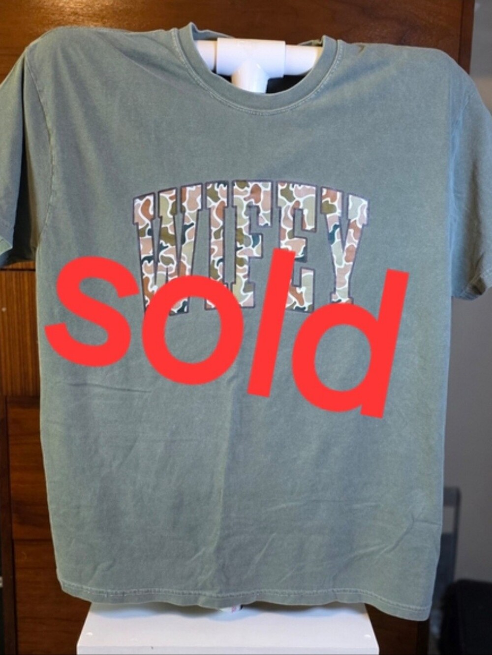 Viney Green Women's Tee with Camo Logo